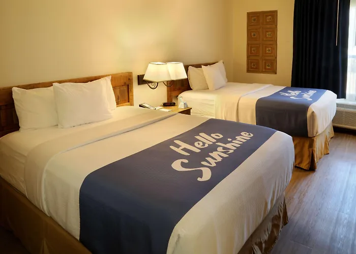 Days Inn & Suites By Wyndham Llano