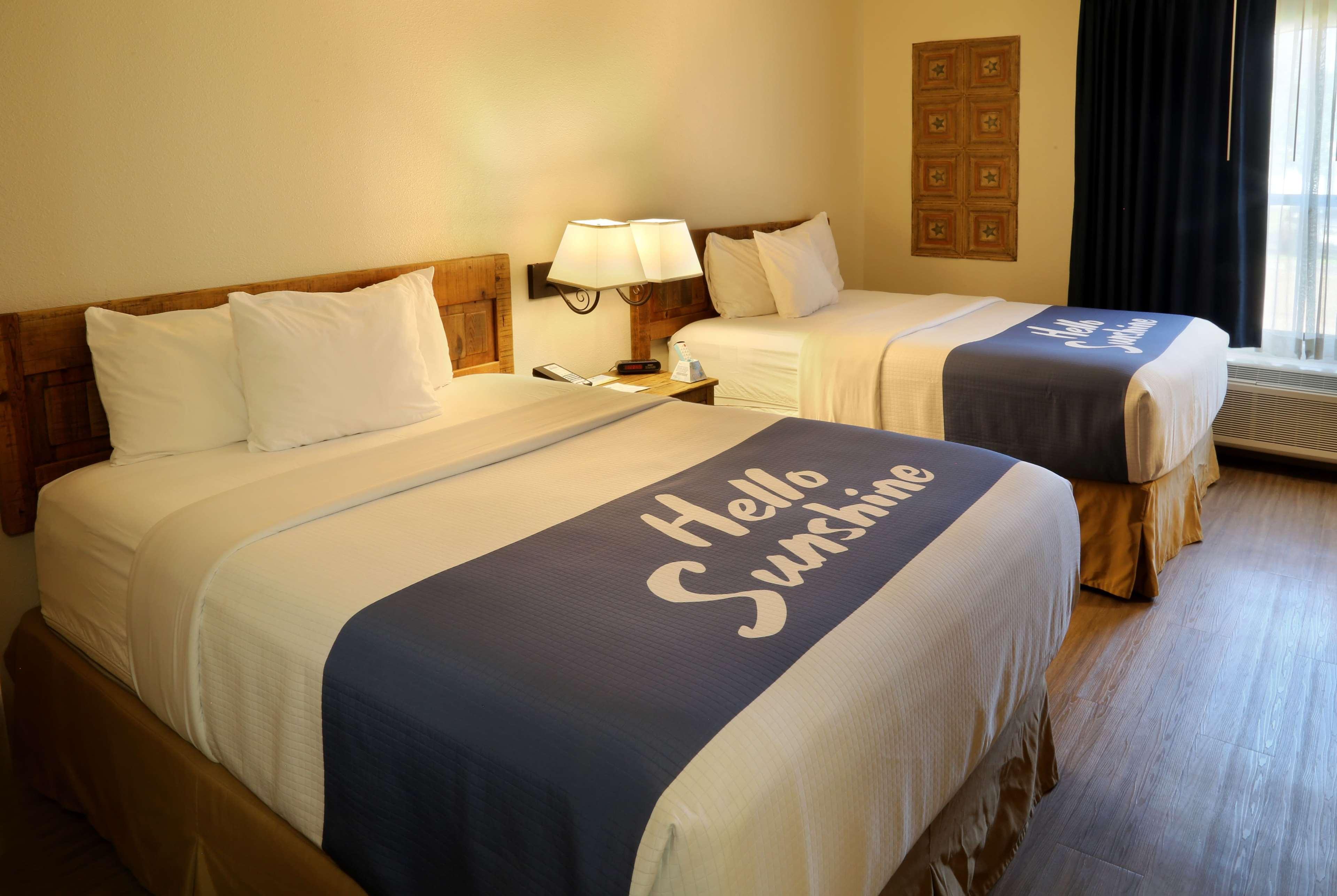 Motel Days & By Wyndham 2*
